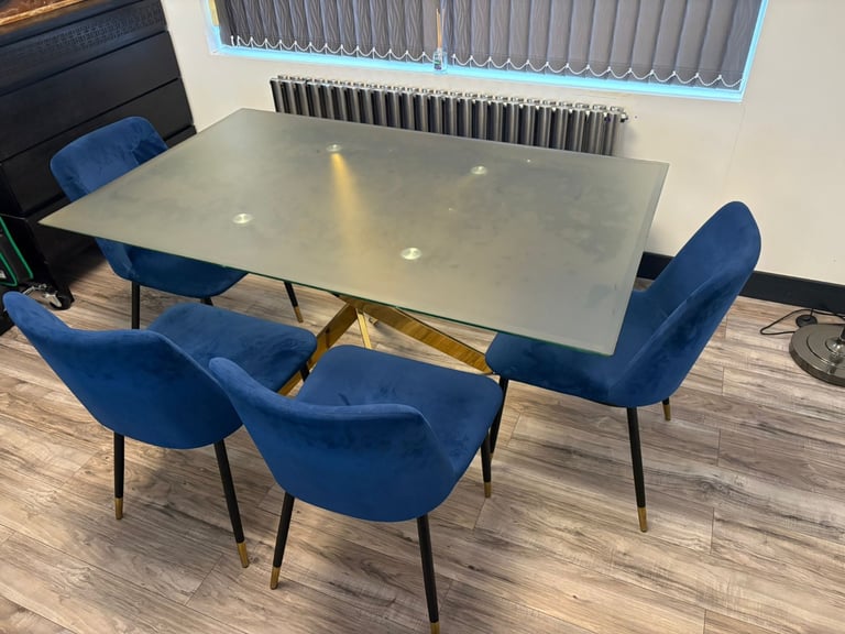 Dining table. 4 chairs and velvet dining bench 