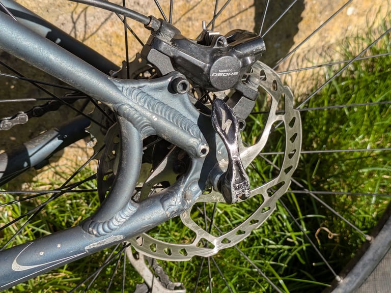 Specialized Rockhopper Pro Mountain Bike – 19" Frame