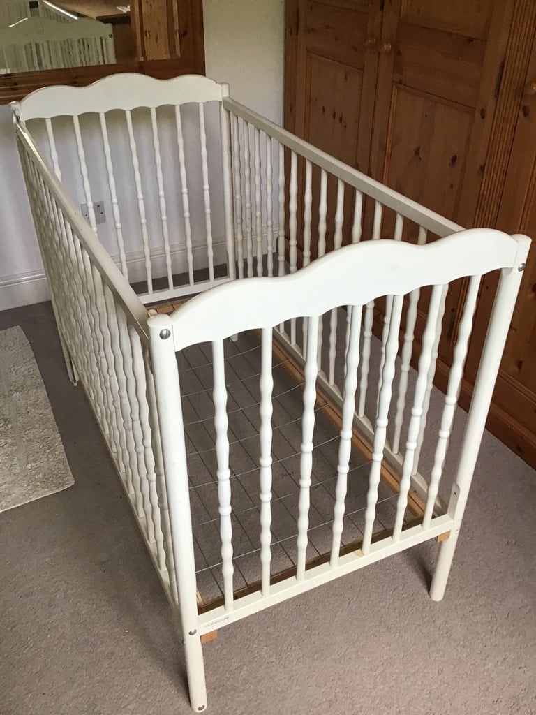 Child cot