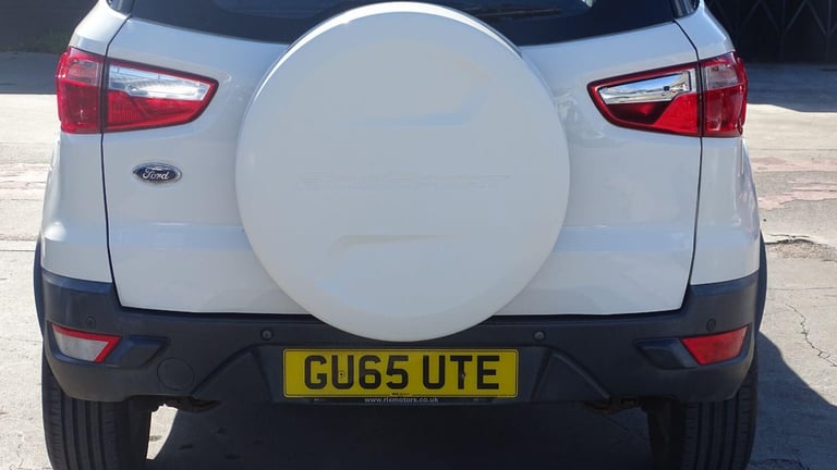 FORD ECOSPORT 1.5 Zetec 2015