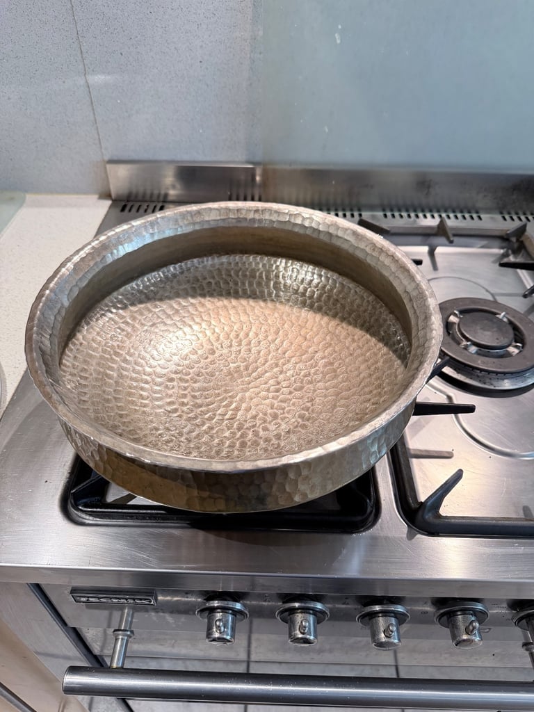 Copper hot with lid