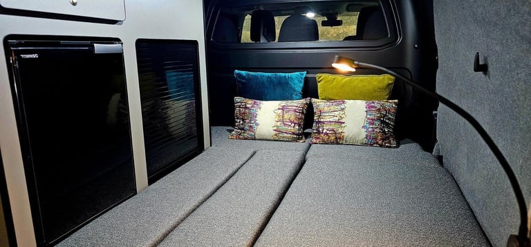 Vauxhall Vivaro combi camper 2 berth 3k 6 seats/belts 2021 slide out kitchen