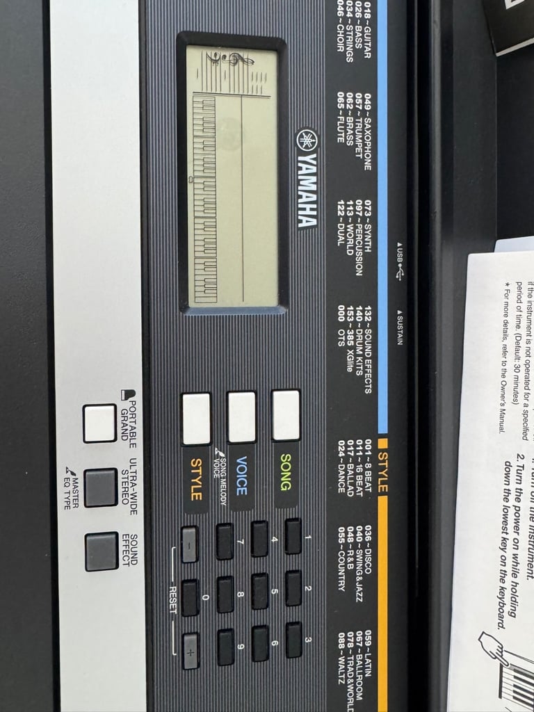 Yamaha electric keyboard 