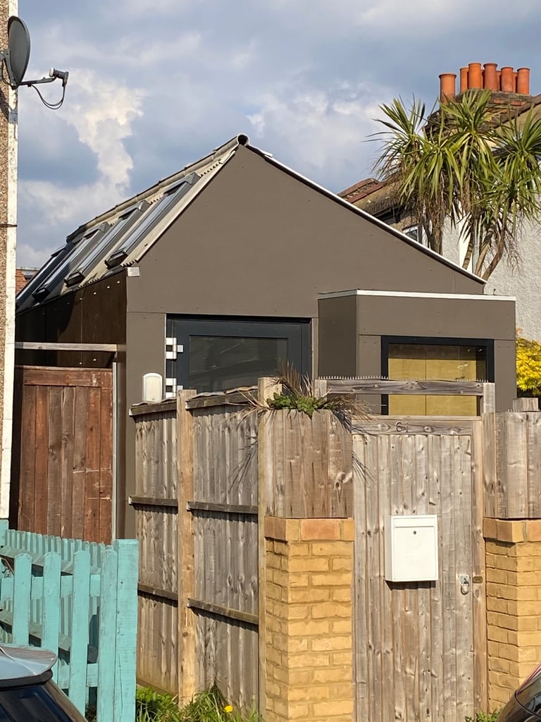 B1 Office / Artist’s Studio / Workshop Birkbeck nr Penge Crystal Palace Norwood