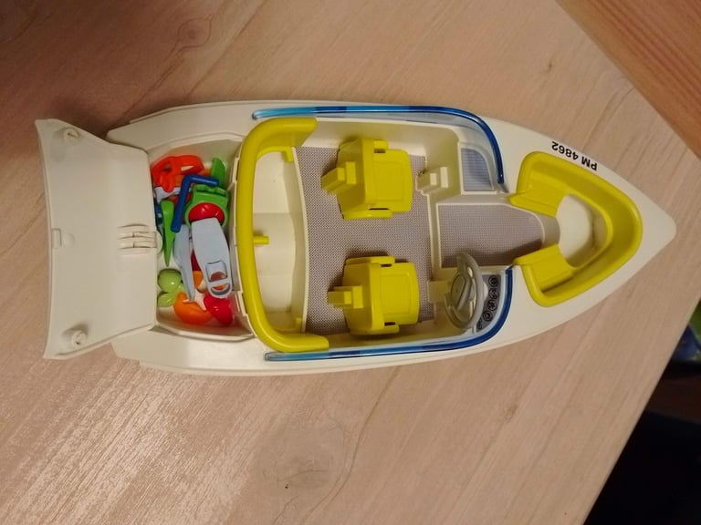 Complete Sylvanian furniture set for children - used condition.
