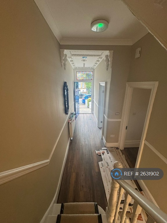 image for 5 bedroom house in Thistlewaite Road, London, E5 (5 bed) (#2631902)