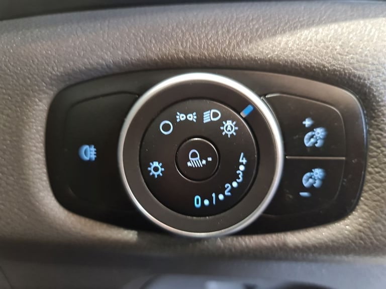 FORD TRANSIT 2.0 350 ECOBLUE LEADER L3 130 BHP LWB DROPSIDE DIESEL