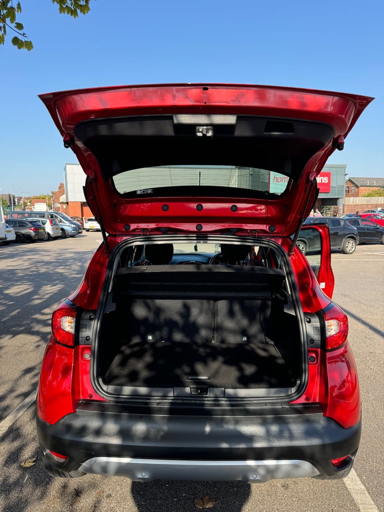 Renault, CAPTUR, Hatchback, 2017, Manual, 1461 (cc), 5 doors