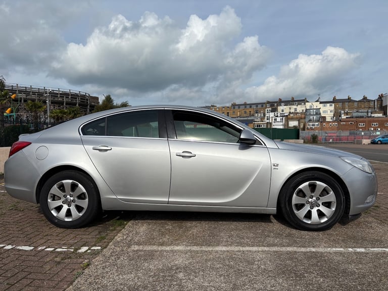 2011 Vauxhall Insignia 2.0 CDTi SRi [160] 5dr Auto HATCHBACK Diesel Automatic