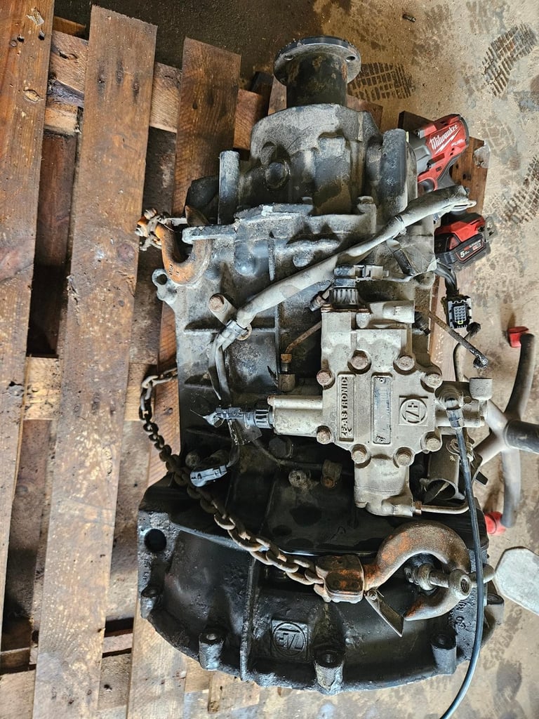 image for  Iveco Auto gearbox / cargo 75e16 2017 ,7.5 ton 75e16