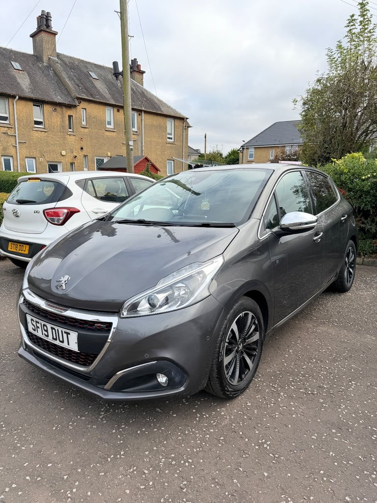 Peugeot, 208, Hatchback, 2019, Manual, 1199 (cc), 5 doors