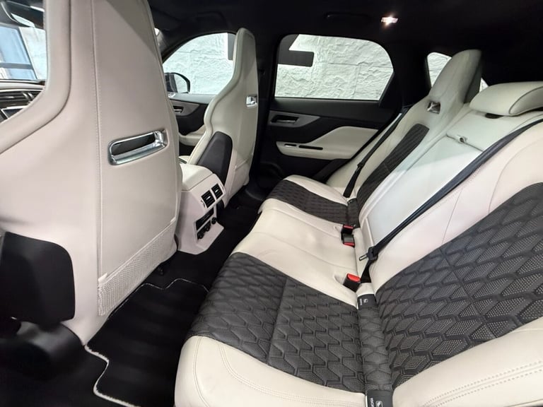 2020 Jaguar F-Pace 5.0 V8 SVR SUV 5dr Petrol Quickshift AWD Euro 6 (s/s) (550 ps) ESTATE Petrol A...