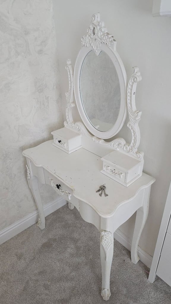 Dressing table and mirror