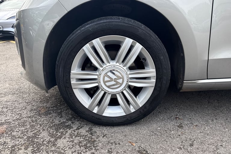 2019 Volkswagen up! 1.0 High up! Euro 6 (s/s) 5dr Hatchback PETROL Manual