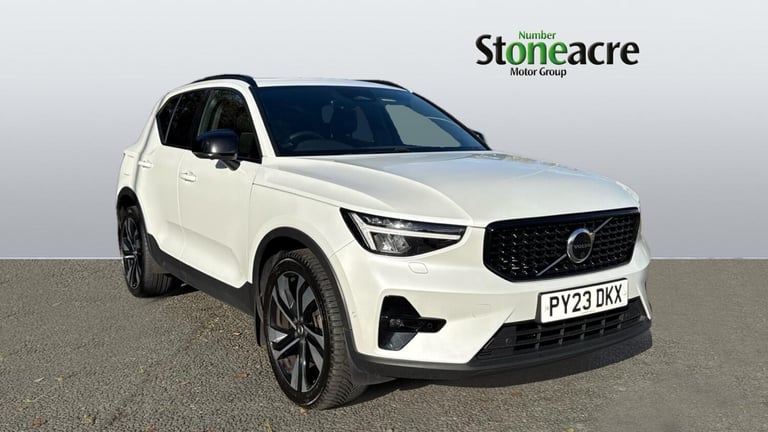 2023 Volvo XC40 Ultimate, B4 mild hybrid, Petrol, Dark ESTATE Petrol/Electric Hybrid Automatic