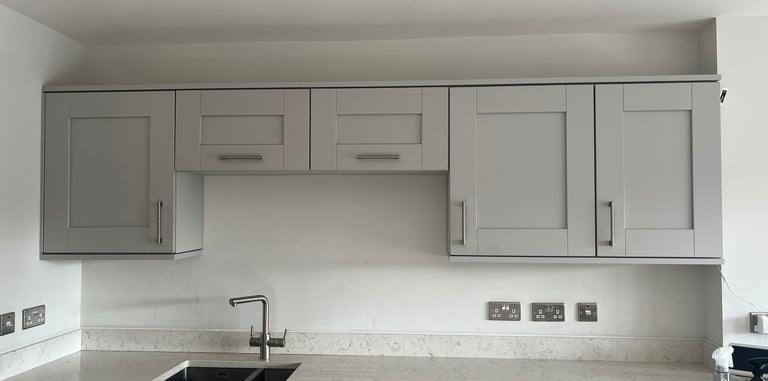 Wall Mounted Kitchen Cabinets (Shaker Style, Dove Grey)