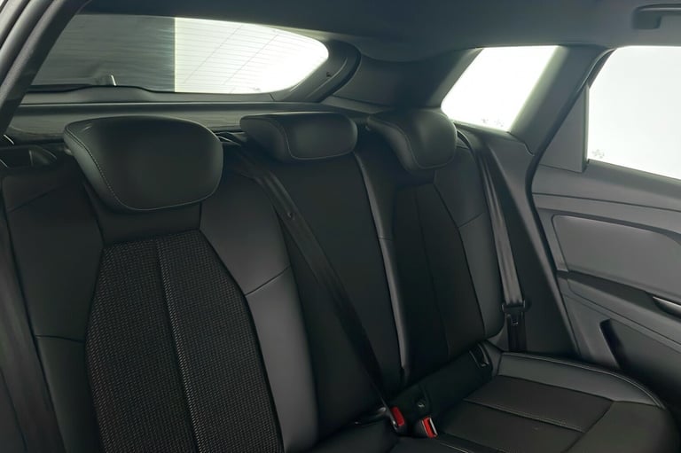  Audi Q4 E Tron 35 S Line Suv 5dr Electric Auto 55kwh 170 Ps Electric