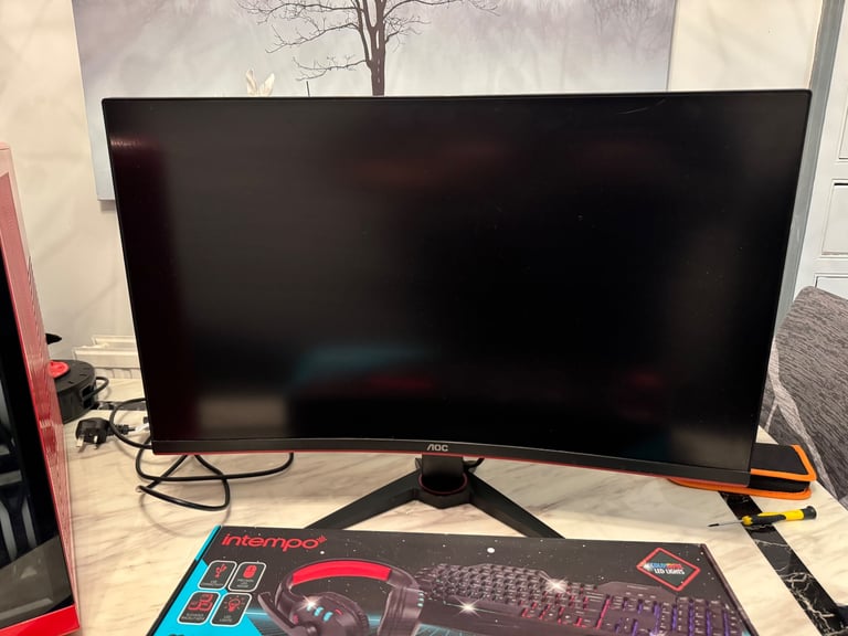 Brand new complete gaming pc 14900k/RTX5070ti/Hyte Y70 Touch/water cooling/ddr5 32gb/2tb/monitor