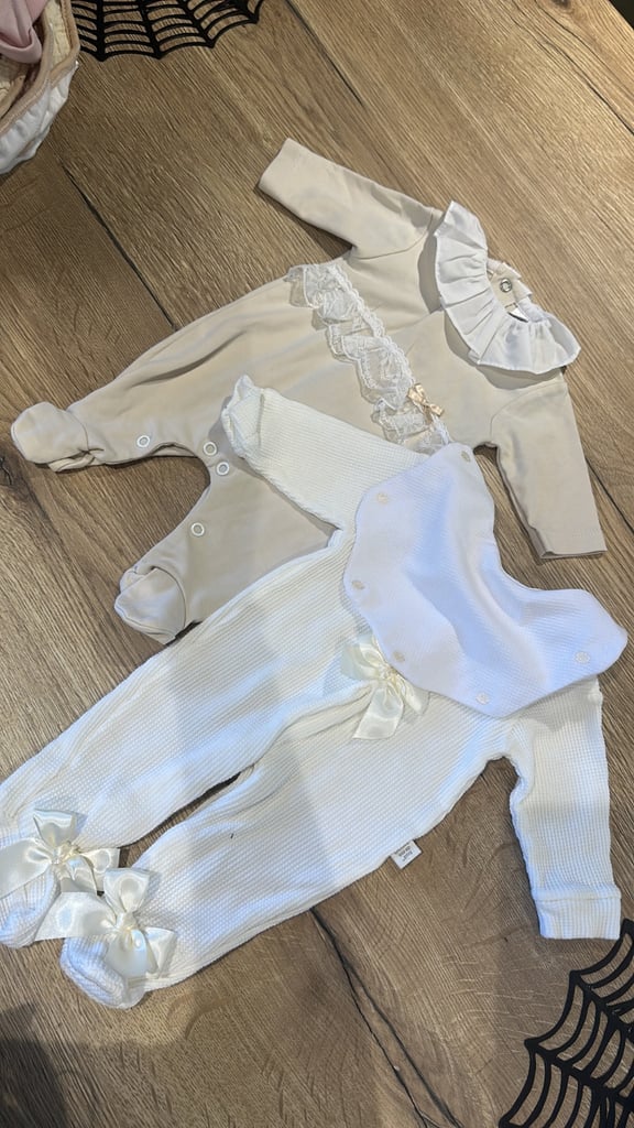 Loads of baby stuff 