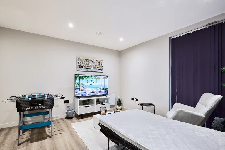 1-Bed Flat for Rent – B3 1TY – £2250 pcm