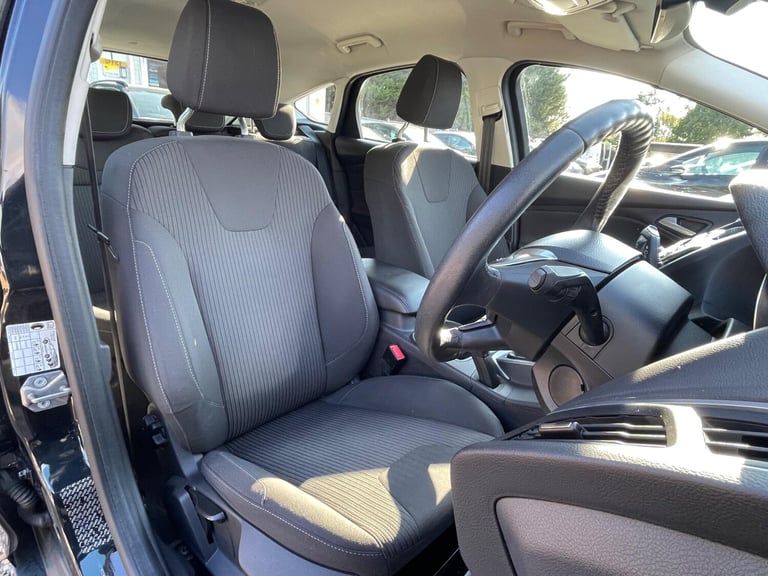 2012 Ford Focus 1.0T EcoBoost Titanium Euro 5 (s/s) 5dr HATCHBACK Petrol Manual