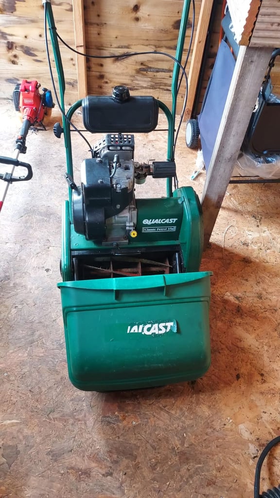 QUALCAST PETROL Classic 35s LAWNMOWER FOR SALE