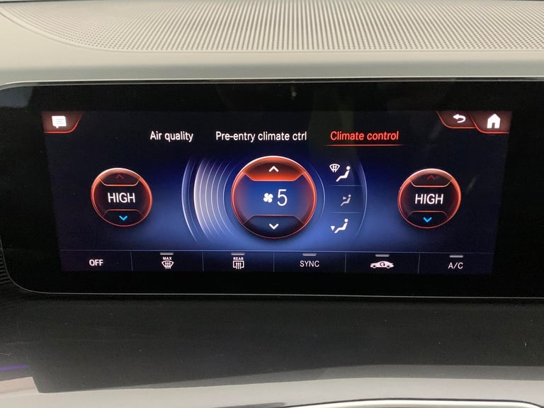 2022 Mercedes-Benz EQC EQC 400 80kWh AMG Line (Premium) SUV 5dr Electric Auto 4MATIC (408 ps) - L...