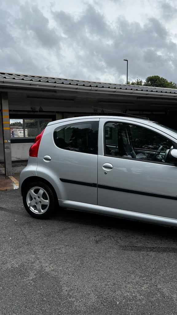 Peugeot, 107, Hatchback, 2010, Manual, 998 (cc),5 doors - Image 9