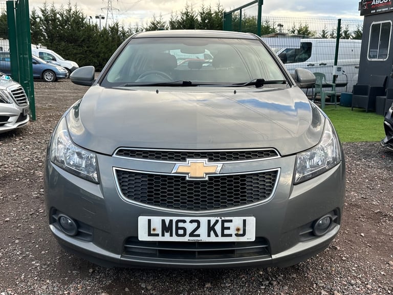 2012 Chevrolet Cruze 2.0 VCDi LT 5DR LOW MILEAGE DIESEL  HATCHBACK Diesel Manual