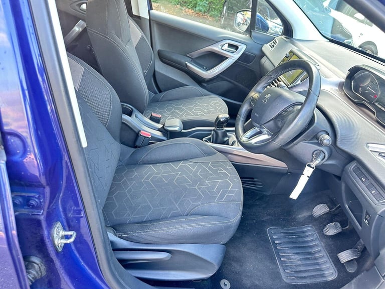 2013 Peugeot 2008 1.2 VTi Active Euro 5 5dr HATCHBACK Petrol Manual