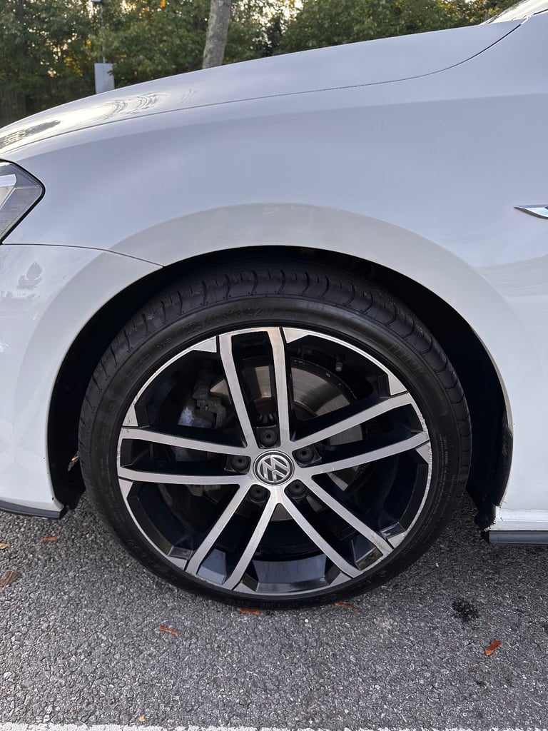 Volkswagen, GOLF, Hatchback, 2016, Semi-Auto, 1968 (cc), 5 doors