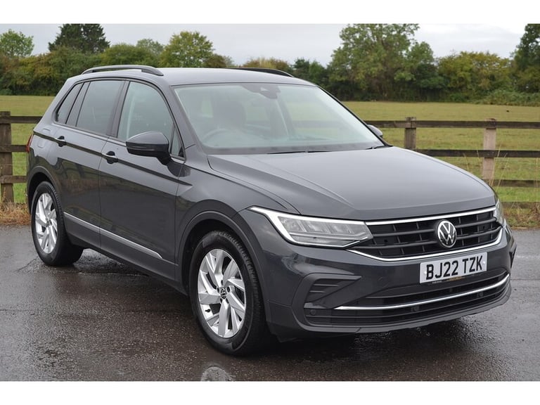 image for 2022 Volkswagen Tiguan TSI Life SUV Petrol Manual