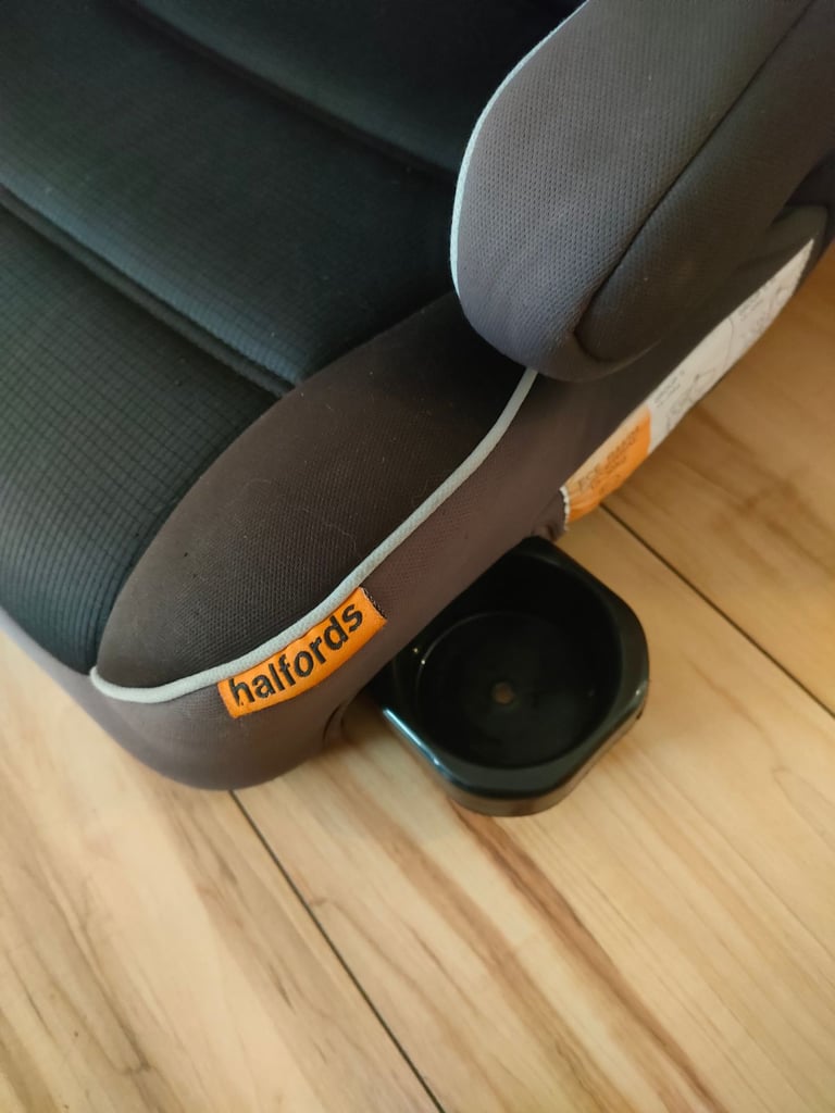 Child's car seat/booster seat