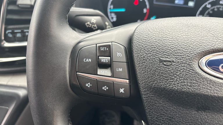 2023 Ford Transit Custom 2.0 EcoBlue 170ps Low Roof D/Cab Limited Van Auto PANEL VAN DIESEL Autom...
