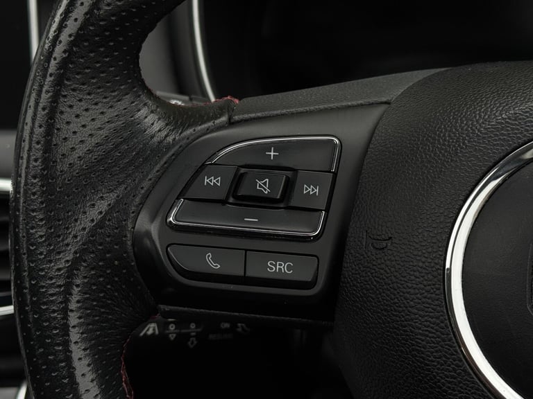 2021 MG MG HS 1.5 T-GDI 16.6kWh Exclusive Auto Euro 6 (s/s) 5dr ESTATE Petrol/Electric Hybrid Aut...