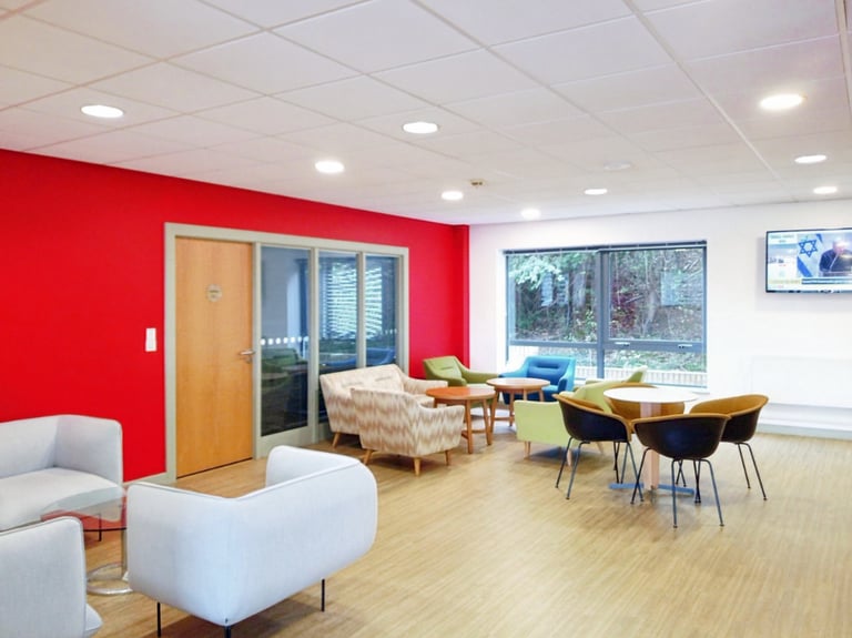 Evesham - WR11 1GP, 2 Work station private office to rent at Vale Park