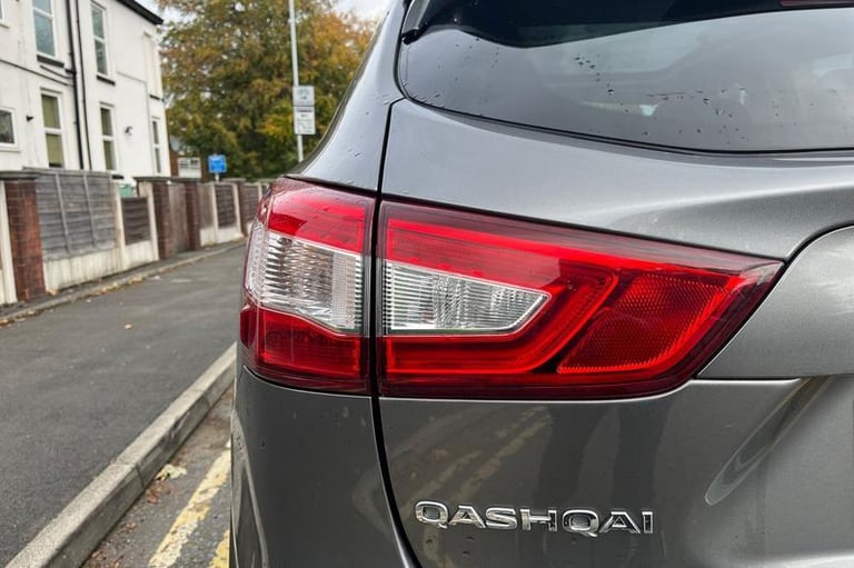 2016 Nissan Qashqai 1.2 DiG-T Tekna [Non-Panoramic] 5dr HATCHBACK PETROL Manual