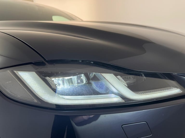 2022 Jaguar F-Pace 2.0 P250i R-Dynamic S Auto AWD Euro 6 (s/s) 5dr ESTATE Petrol Automatic