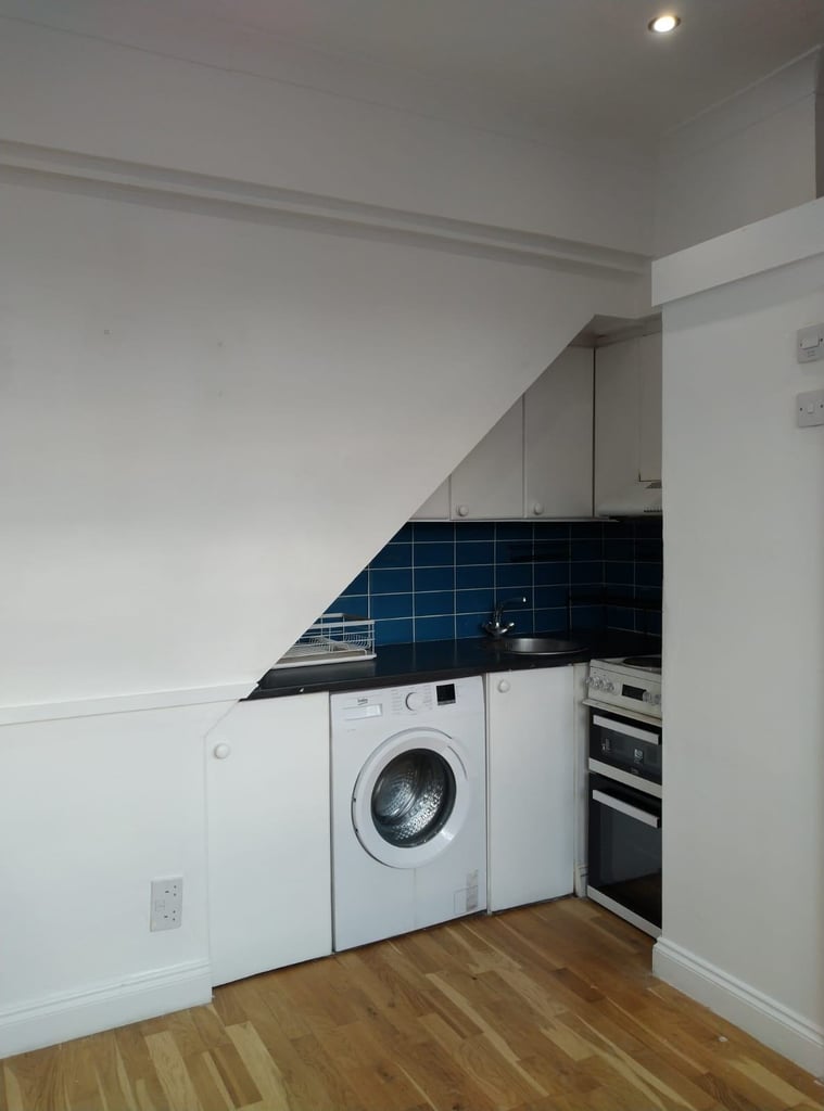 DS 1st FLOOR ONE BEDROOM10MIN HITHER GREEN BR20MIN LONDN BRIDGE ZONE3OK SINGLE PARENT&CHILD