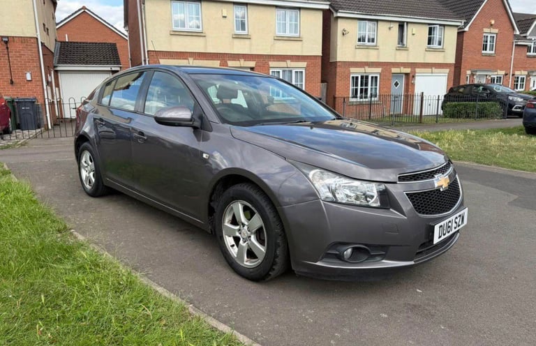 Chevrolet, CRUZE, Hatchback, 2011, Other, 1598 (cc), 5 doors