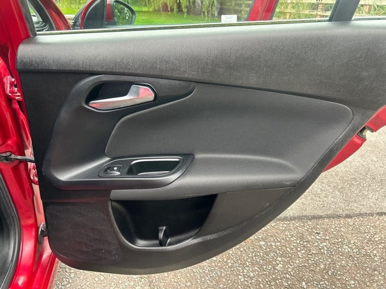 2019 Fiat Tipo 1.4 MPI Easy Plus Hatchback 5dr Petrol Manual Euro 6 (95 ps) Hatchback Petrol Manual