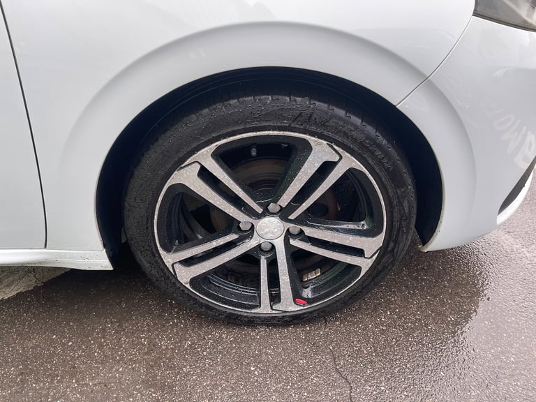 2015 Peugeot 208 1.6 BlueHDi GT Line Hatchback 3dr Diesel Manual Euro 6 (s/s)