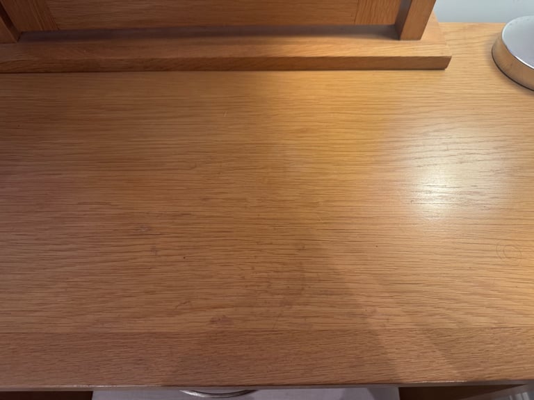 Dressing table with mirror 