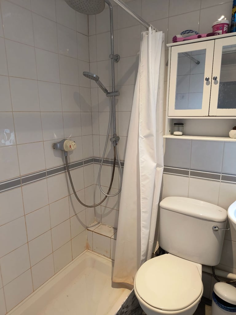 Big Loft room with built in toilet bath 