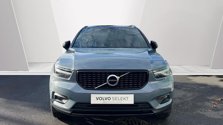 2021 Volvo XC40 2.0 B4P R DESIGN Pro 5dr Auto SUV Petrol Automatic