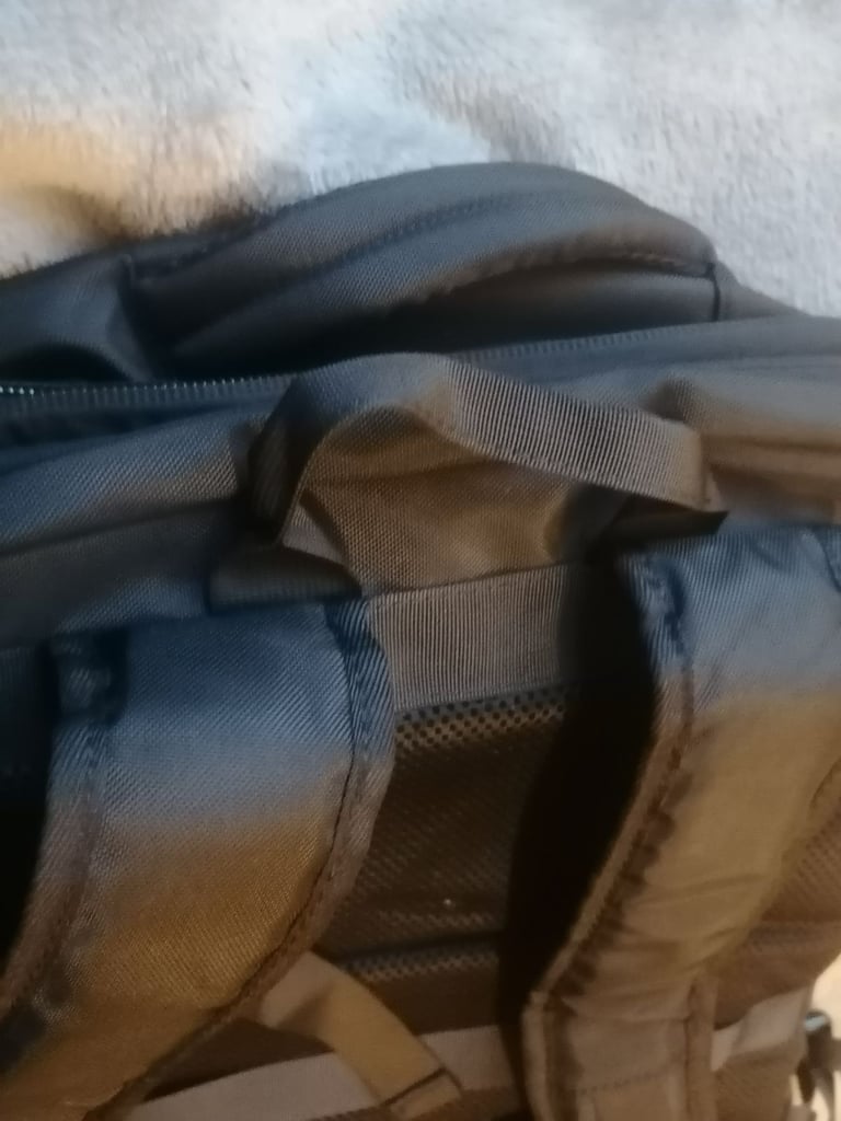 HOMIEE brand new never use. Cabin Bags 22x16x8inch for Ryanair Underseat Carry-ons Backpack