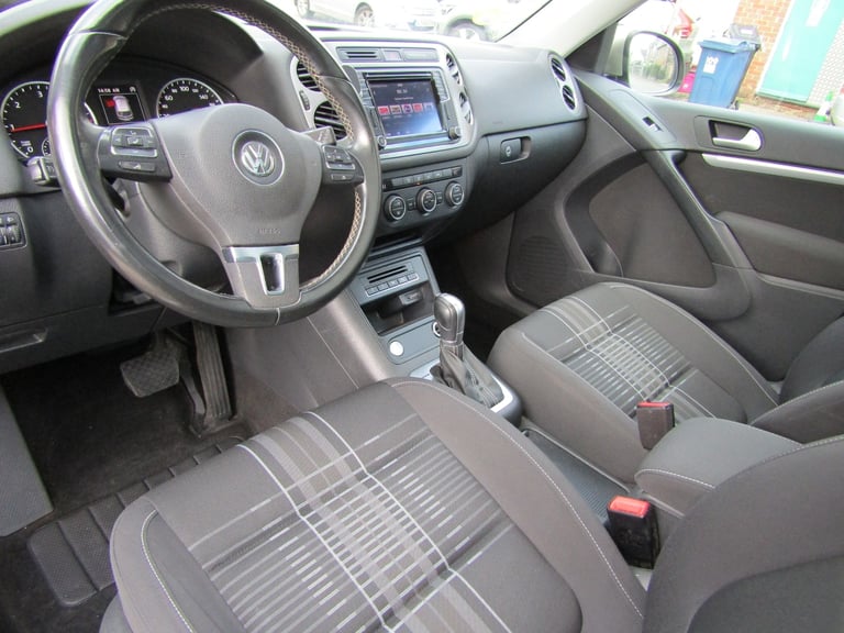 2015 Volkswagen Tiguan 2.0 TDi BLUEMOTION SPORT 4WD DSG 5DR LHD 4x4 Diesel Automatic