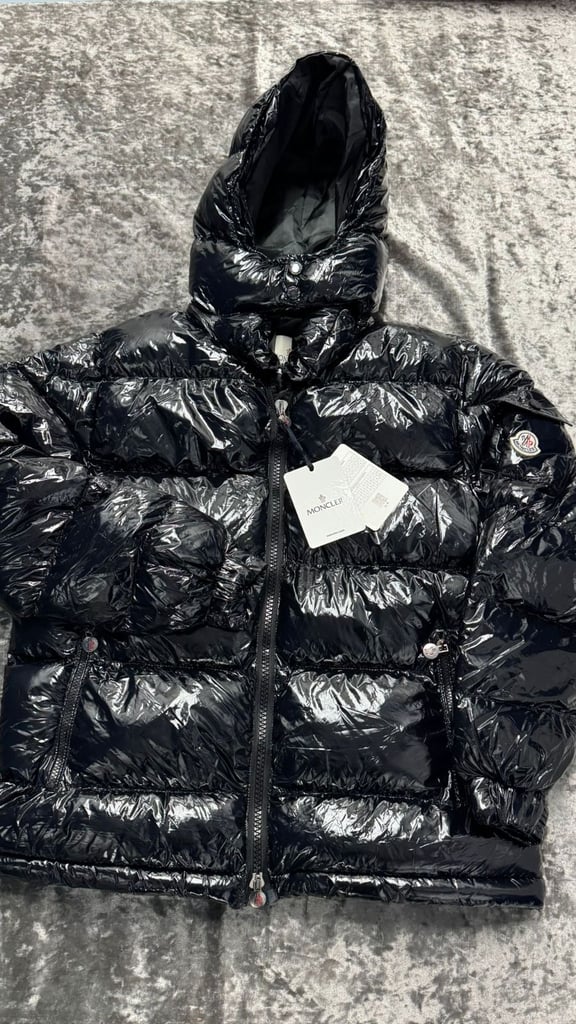 Moncler maya jacket size large 