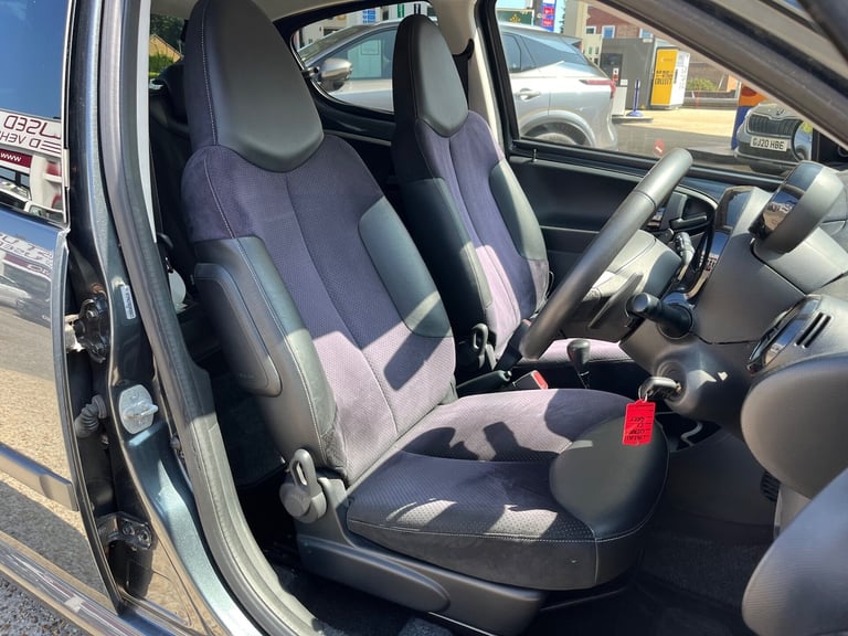 2014 Citroen C1 1.0 PLATINUM AUTOMATIC Hatchback Petrol Automatic