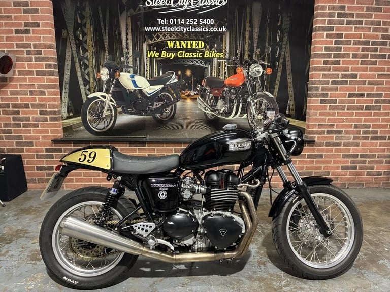 image for Triumph Truxton 900 -For sale in Chesterfield